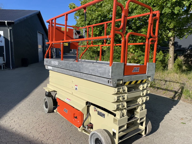 JLG sakselift type 1930 ES