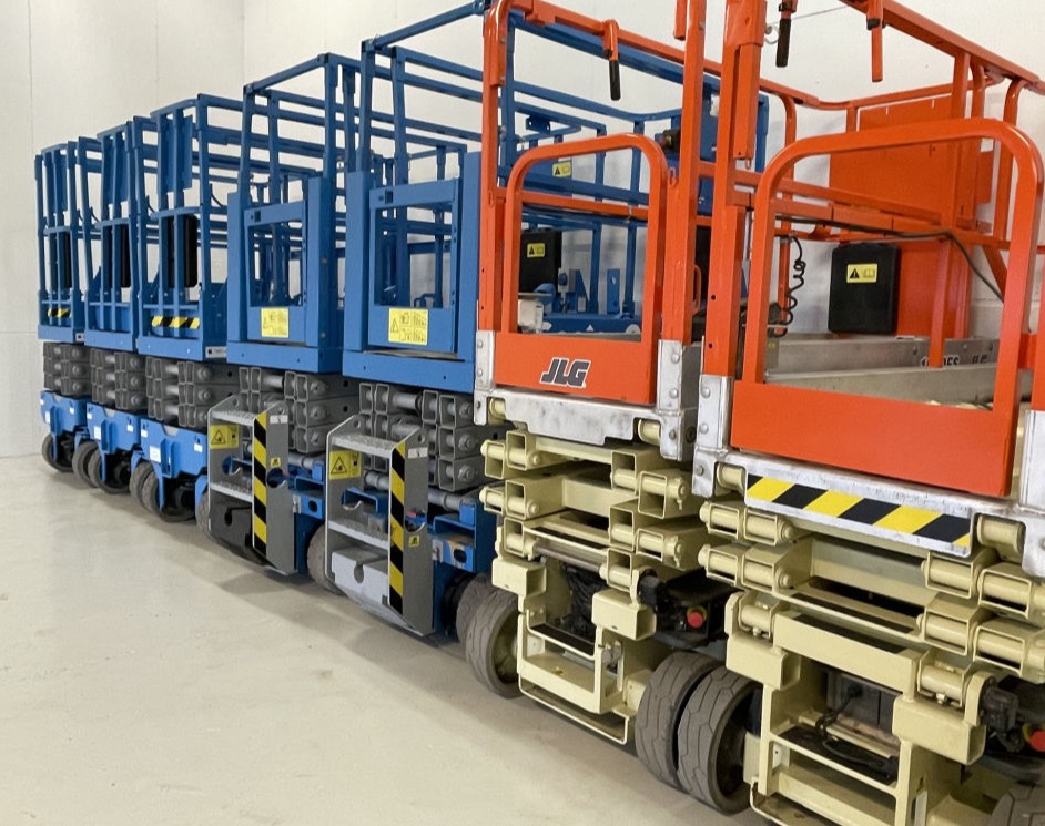 TRT Maskiner, brugte sakselifte